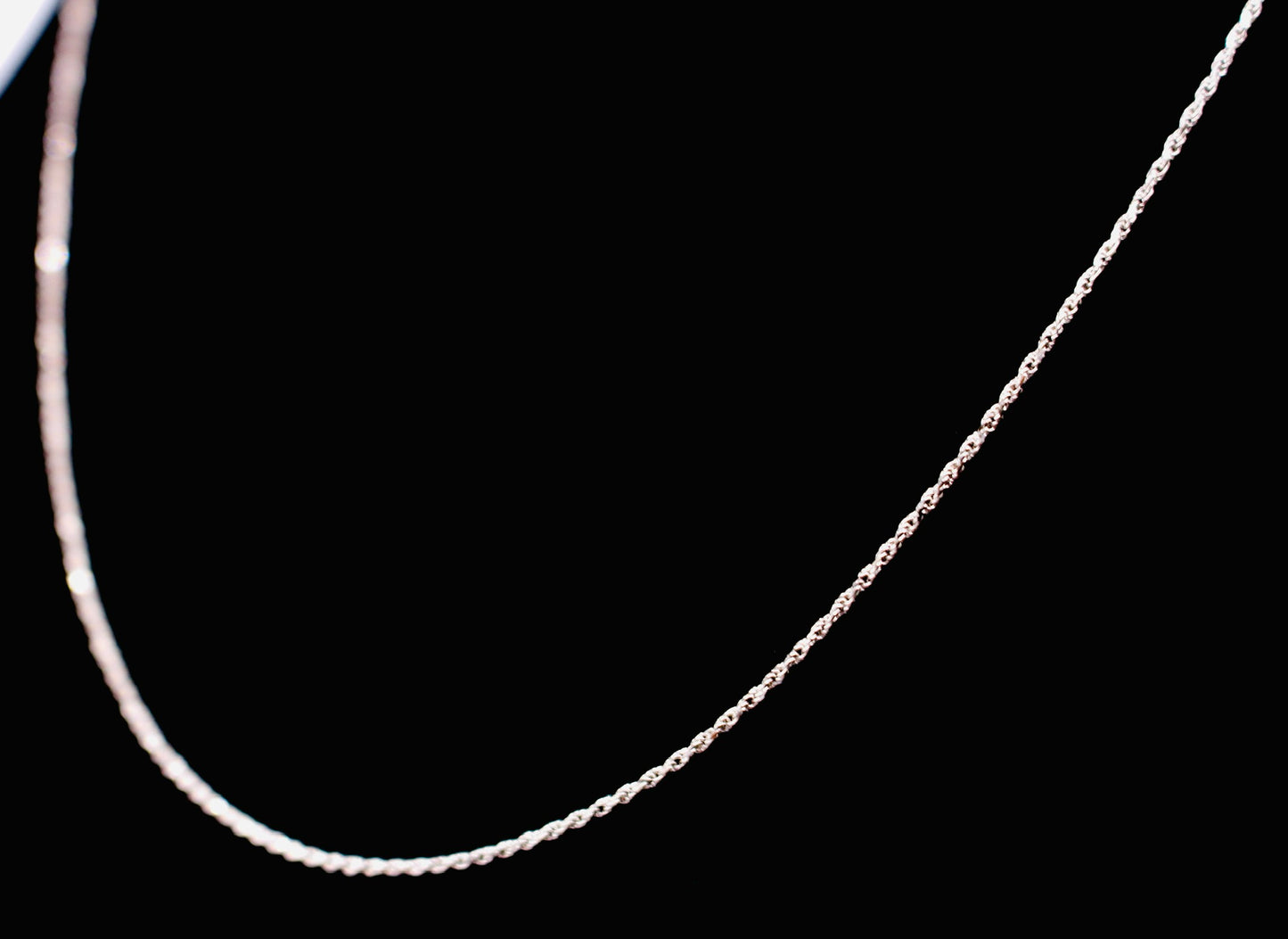 14K - WHITE GOLD WHEAT LINK